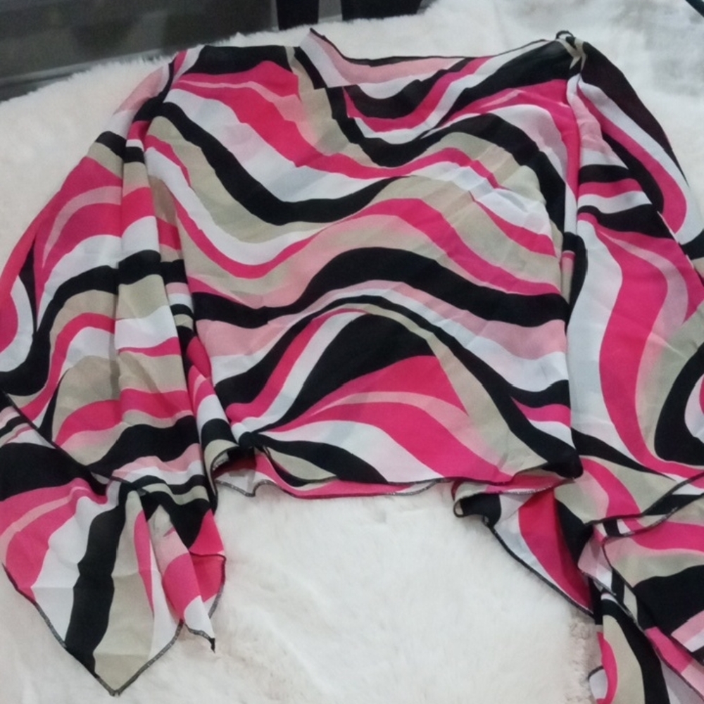 Great Top From Beach To Wedding Guest One Size